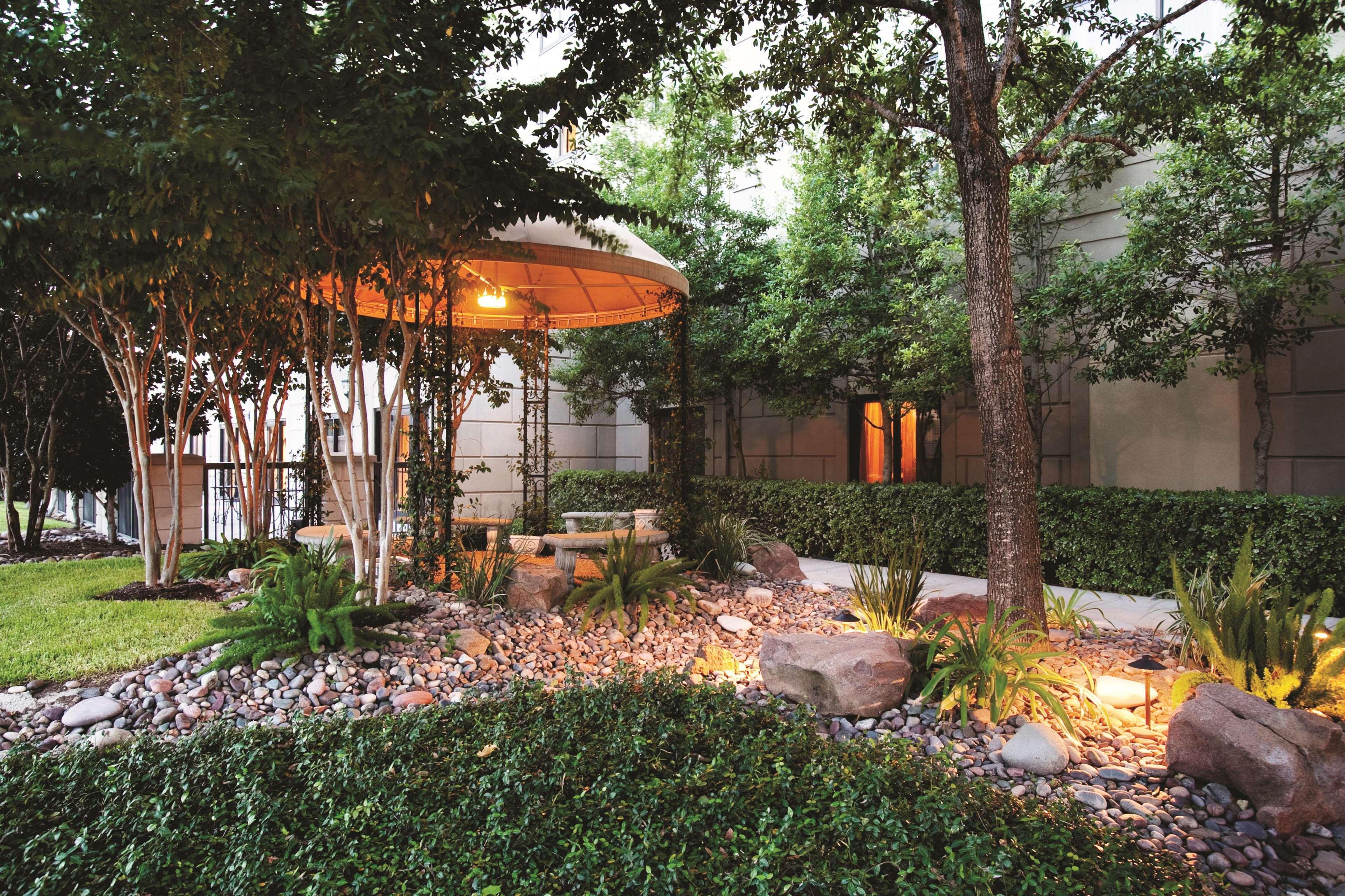 Hilton Garden Northwest Otel 3*